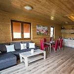 度假居 Sea View In With Balcony *